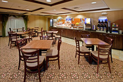  - Holiday Inn Express Lebanon - I-65, Exit 140