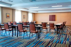  - Fairfield Inn & Suites by Marriott Urbandale - I-35 & I-80, Exit 129