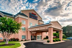  - Fairfield Inn & Suites by Marriott Emporia - I-95, Exit 11