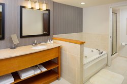  - Courtyard by Marriott Hotel Montvale
