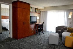  - Courtyard by Marriott Sioux Falls - I-29, Exit 77