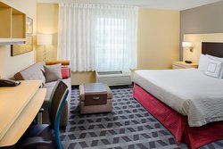  - TownePlace Suites by Marriott Johnson - I-49, Exit 69