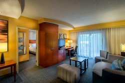  - Courtyard by Marriott Airport Greensboro - I-40, Exit 210