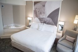  - Courtyard by Marriott Hickory - I-40, Exit 125