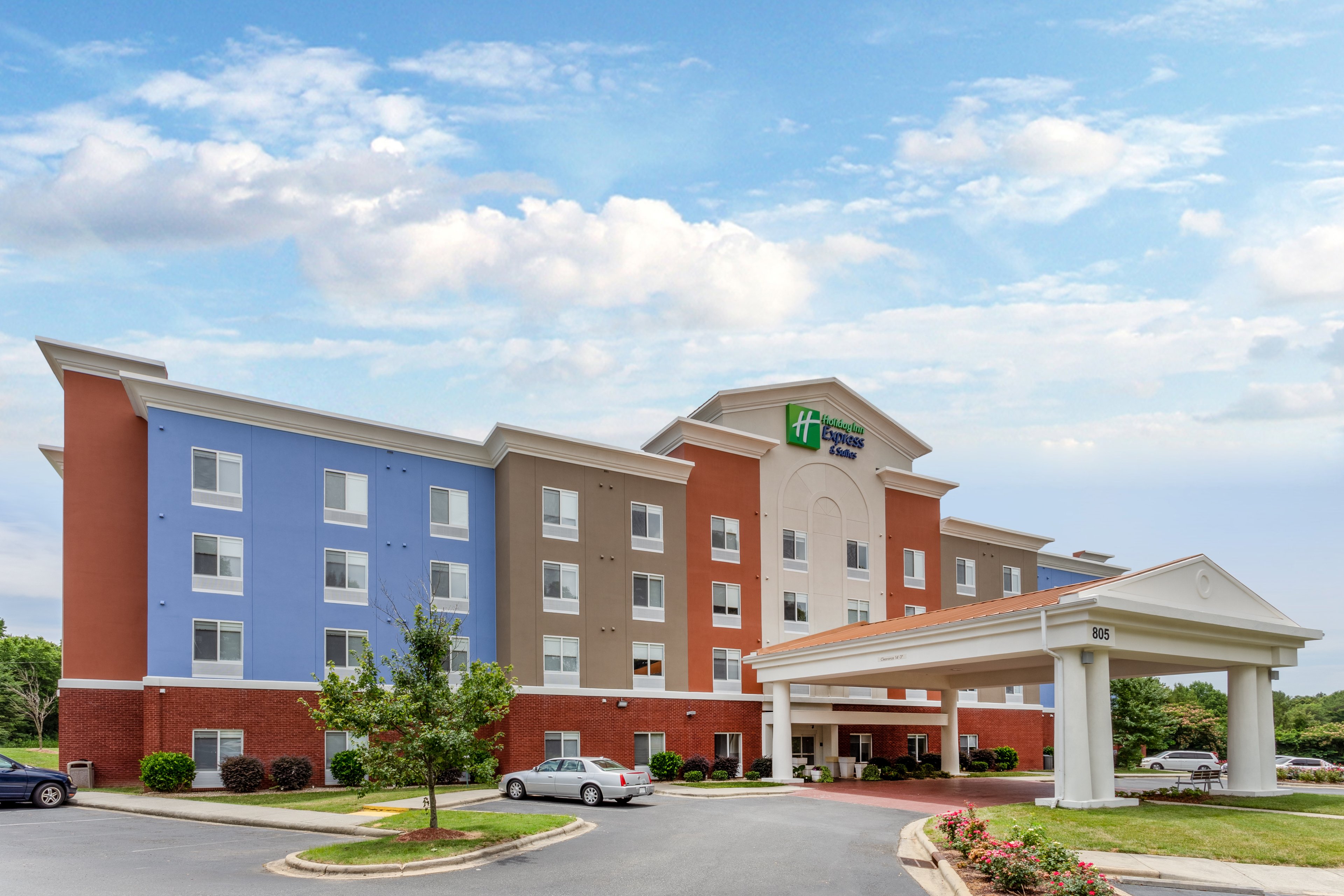 Hotel Exterior 
