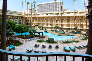 lax airport angeles los hotel marriott hotels