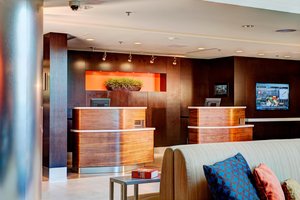 hotel marriott courtyard century