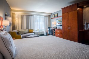 courtyard culver marriott hotel