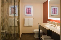  - Courtyard by Marriott Sherman Oaks - I-405, Exit 63A