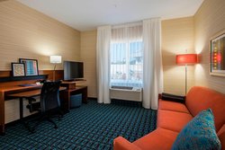  - Fairfield Inn & Suites by Marriott Benton - I-30, Exit 118