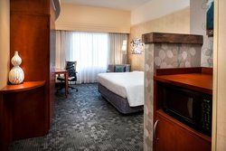  - Courtyard by Marriott Shawnee - I-435, Exit 5