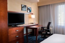  - Courtyard by Marriott Shawnee - I-435, Exit 5