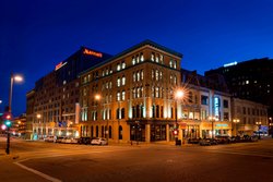  - Marriott Hotel Downtown Milwaukee - I-794, Exit 1E