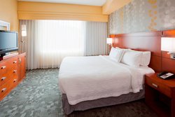  - Courtyard by Marriott Maple Grove - I-94 & I-694, Exit 28