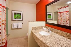  - Courtyard by Marriott Maple Grove - I-94 & I-694, Exit 28