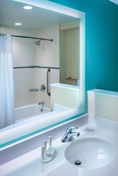  - Courtyard by Marriott Navy Yard Philadelphia - I-95, Exit 17