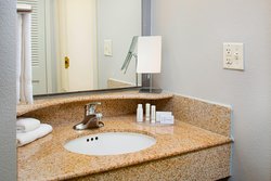  - Courtyard by Marriott Hotel Airport Roanoke - I-581, Exit 3W
