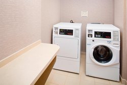  - Courtyard by Marriott Hotel Airport Roanoke - I-581, Exit 3W