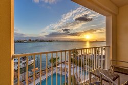  - Courtyard by Marriott Hotel Madeira Beach