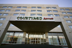  - Courtyard by Marriott Hotel Montreal Airport