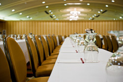  - Crowne Plaza Hotel Airport Louisville - I-65, Exit 131B