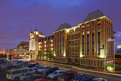  - Crowne Plaza Hotel Airport Louisville - I-65, Exit 131B