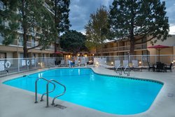 - Courtyard by Marriott Hotel Oxnard