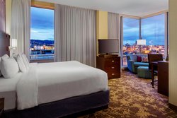  - Courtyard by Marriott Hotel Portland City Center - I-405, Exit 2A
