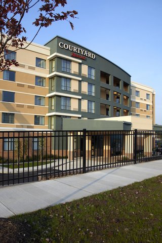 Courtyard Pittsburgh Arpt Settlers Ridge