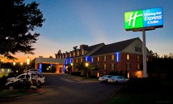  - Holiday Inn Express Merrimack
