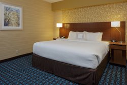  - Fairfield Inn & Suites by Marriott Belleville