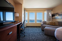  - Courtyard by Marriott Hotel Downtown Halifax