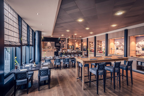 ZURICH MARRIOTT HOTEL - Photo 50