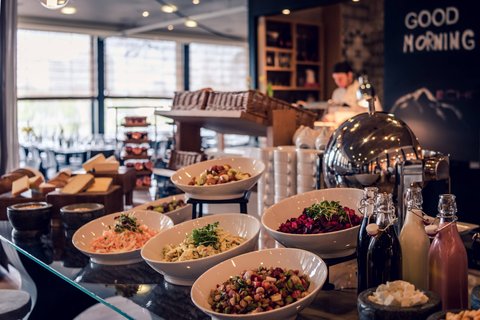 ZURICH MARRIOTT HOTEL - Photo 49