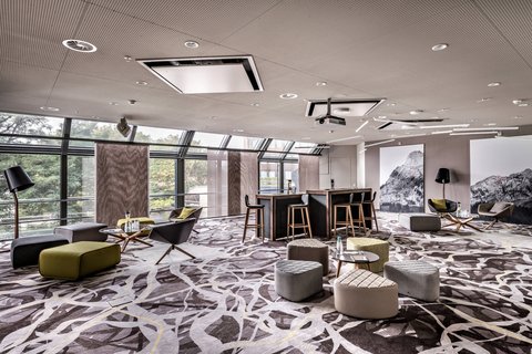 ZURICH MARRIOTT HOTEL - Photo 76