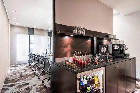 ZURICH MARRIOTT HOTEL - Photo 80