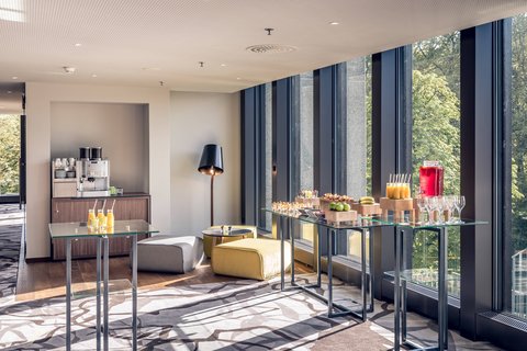 ZURICH MARRIOTT HOTEL - Photo 87