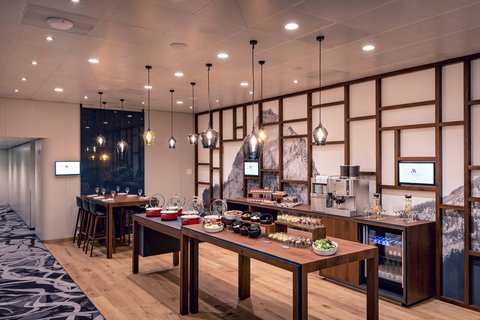 ZURICH MARRIOTT HOTEL - Photo 84