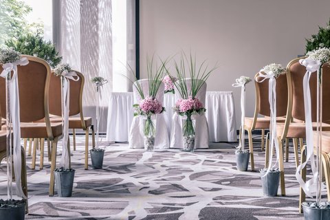 ZURICH MARRIOTT HOTEL - Photo 100