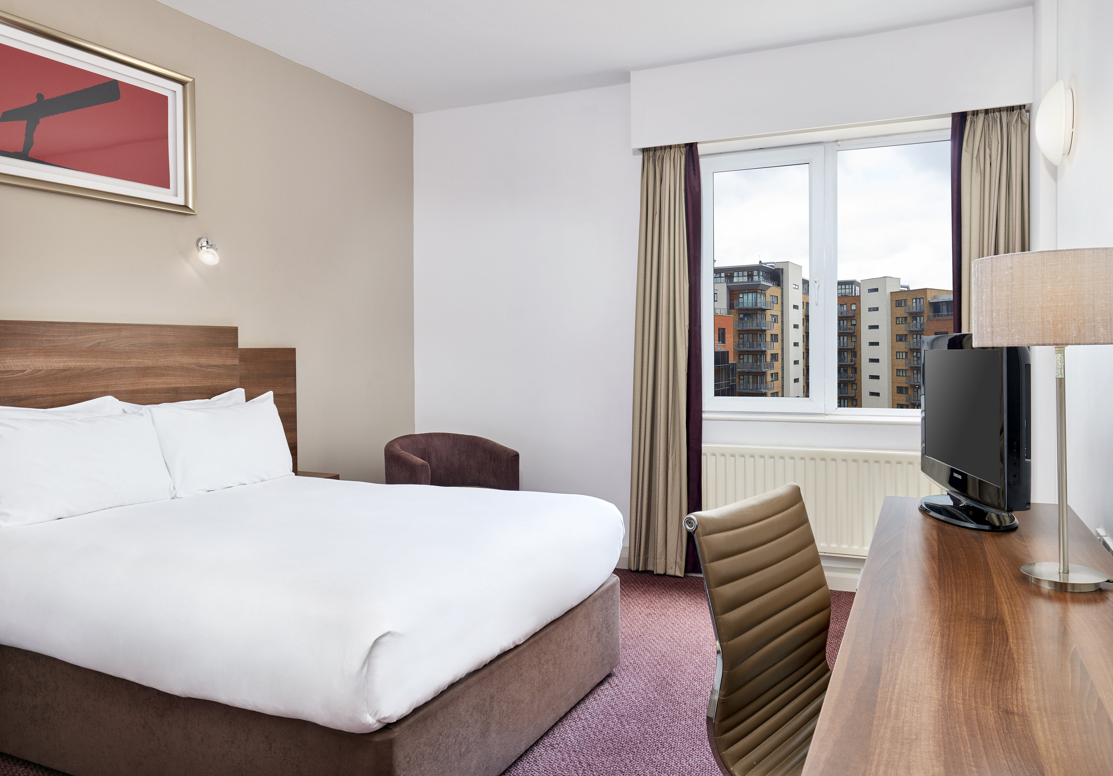 Leonardo Hotel Newcastle-guestroom-Double Room.jpg