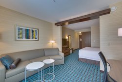  - Fairfield Inn & Suites by Marriott East Square Mall Wichita - I-35, Exit 50