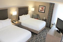  - Holiday Inn Express Woodstock - I-81, Exit 283