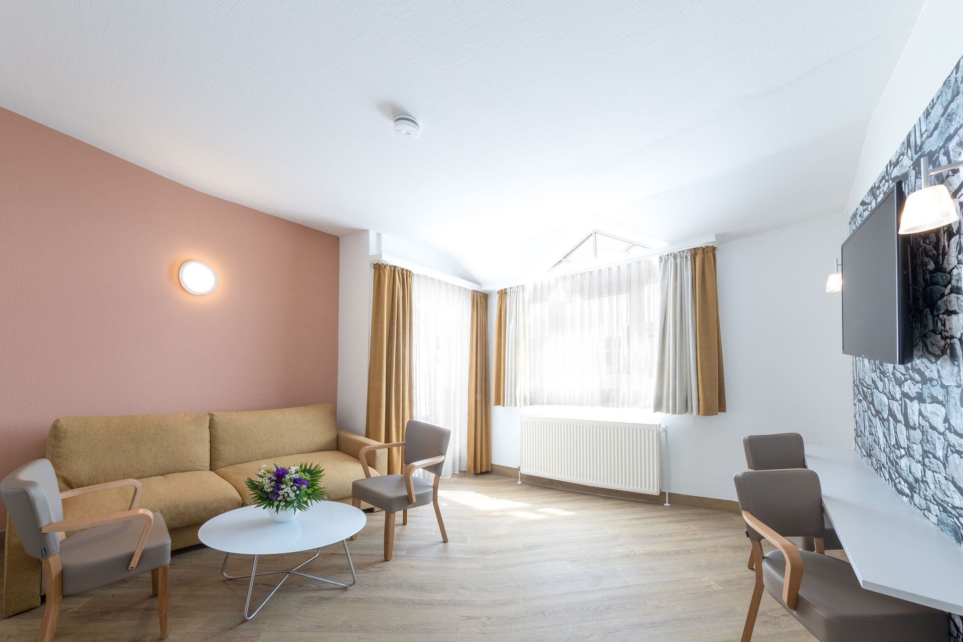 MICHELS GAESTEHAUS MEERZEIT-guestroom-Meerzeit suite.jpg