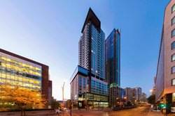  - AC Hotel by Marriott Downtown Montreal