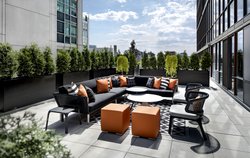  - Bisha Hotel Downtown Toronto