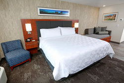  - Holiday Inn & Suites Airport Sioux Falls