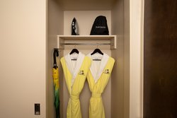  - Staypineapple Hotel Rose Downtown Portland - I-405, Exit 2A