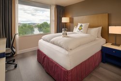  - Staypineapple Hotel Rose Downtown Portland - I-405, Exit 2A