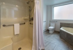  - Crowne Plaza Hotel Lord Beaverbrook Fredericton