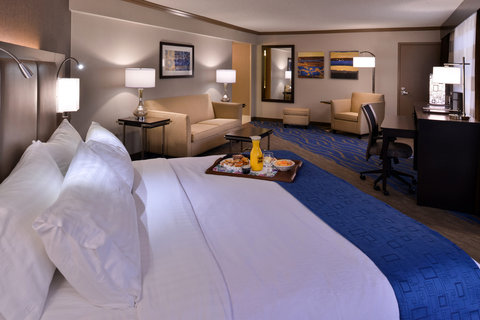 Our spacious Corner Executive King Room with Sofa-Sleeper